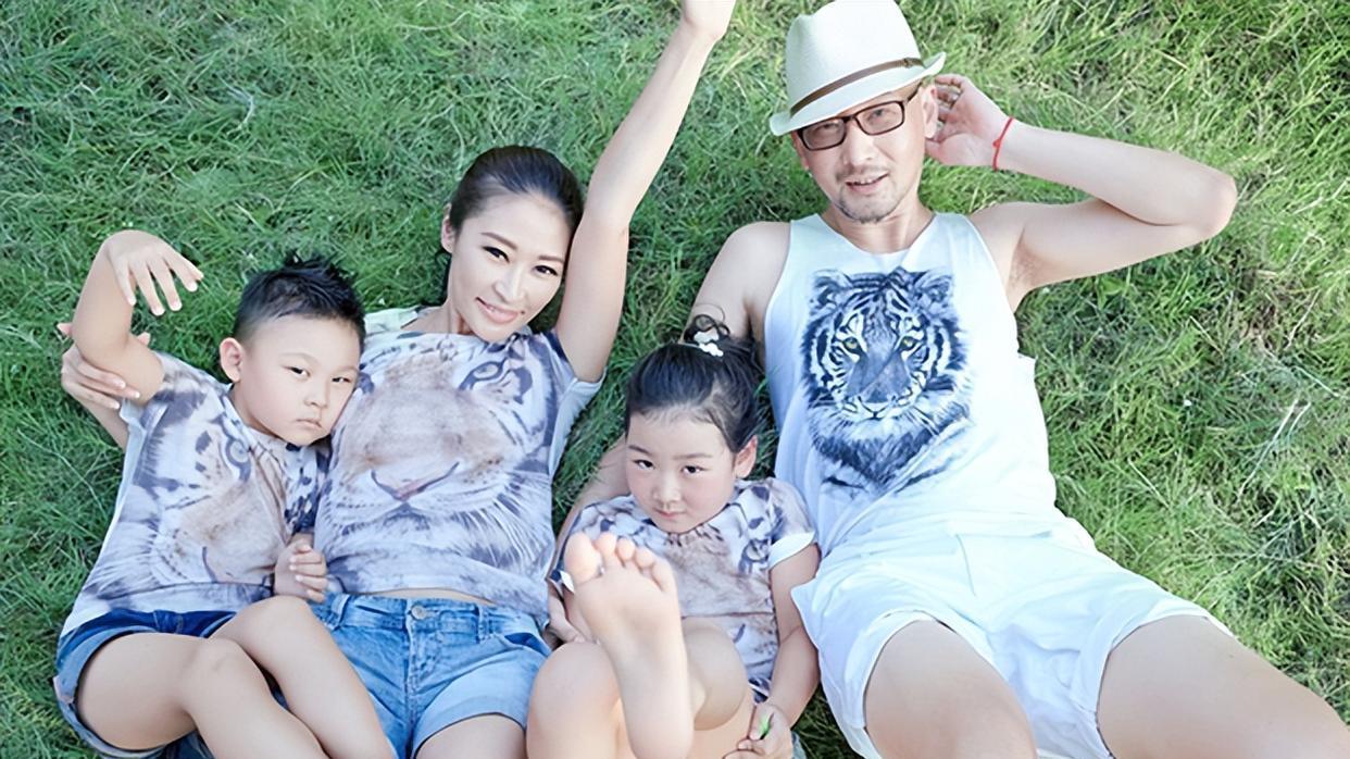 梁静|曝管虎梁静离婚！丁昱彤控诉6年非人经历：被强制关进精神病院