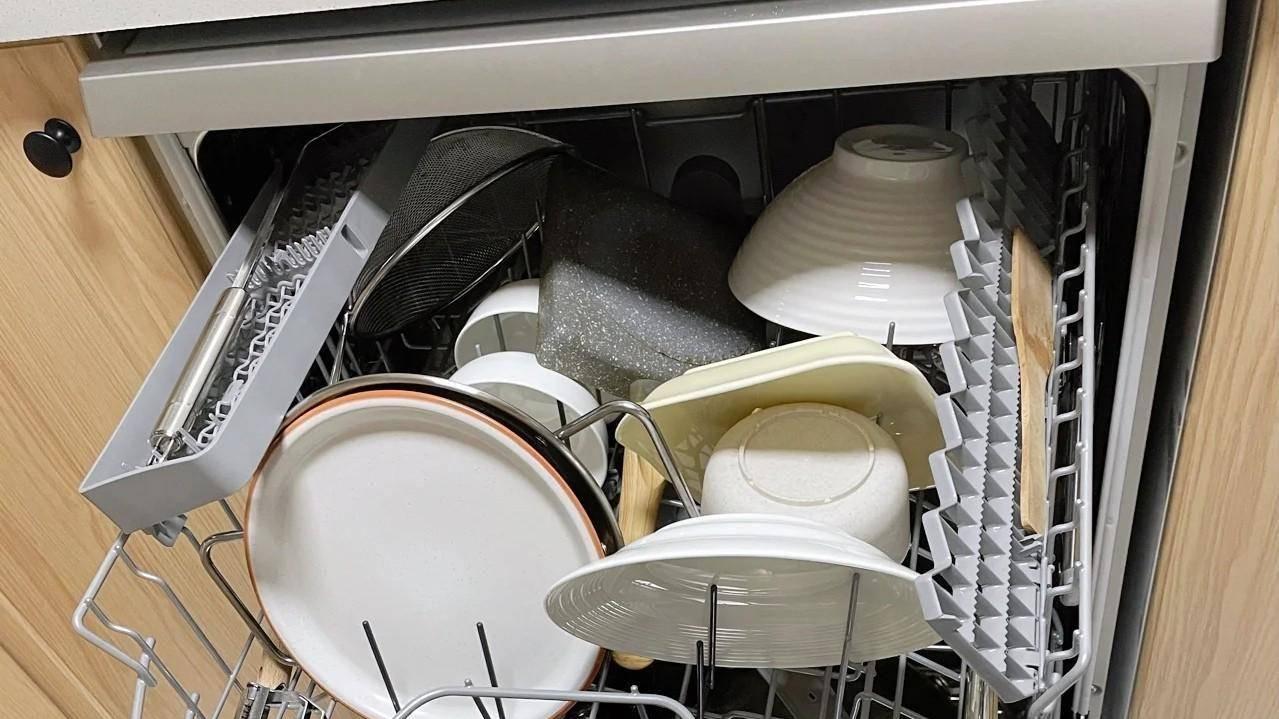 洗碗机|洗碗机很实用，原因有4点，可是为何还有人说洗碗机不好用呢？