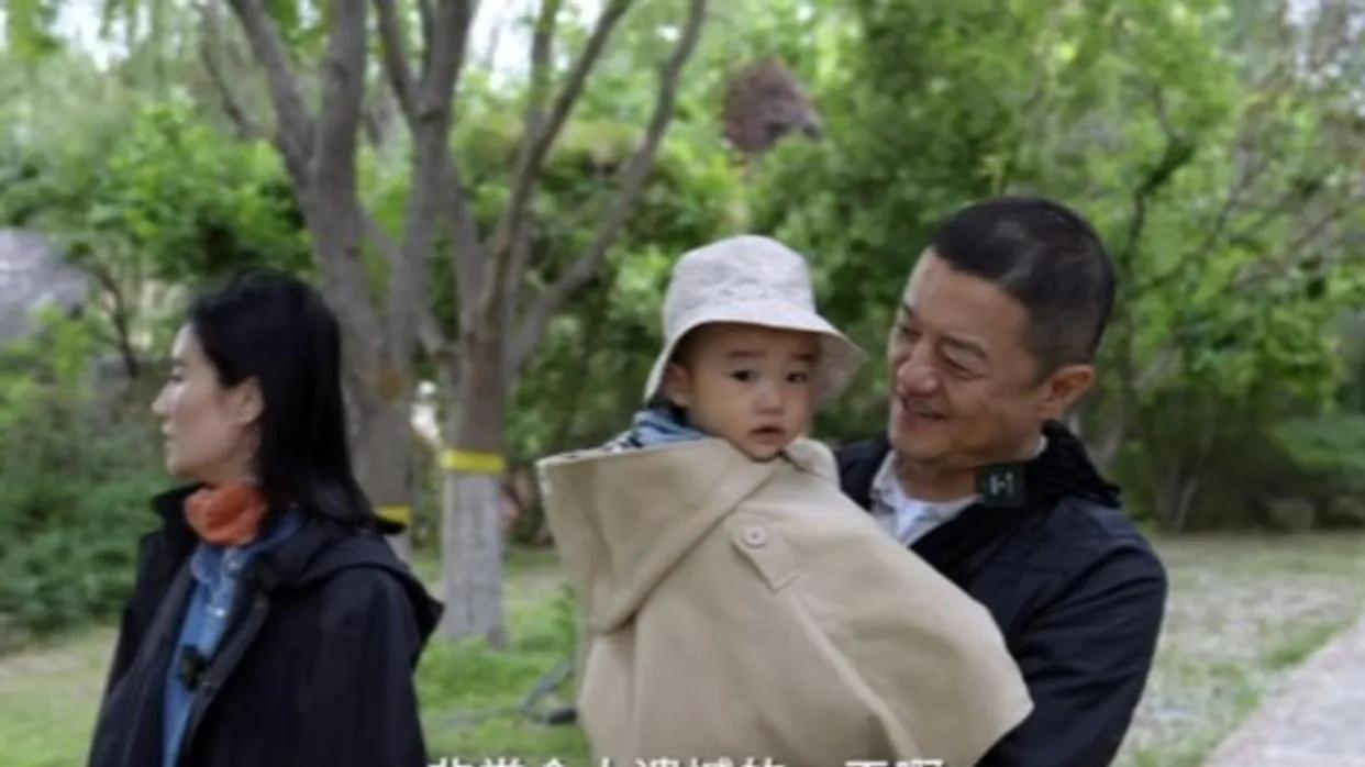 郭靖|李亚鹏在北京无家可归，李嫣也受牵连