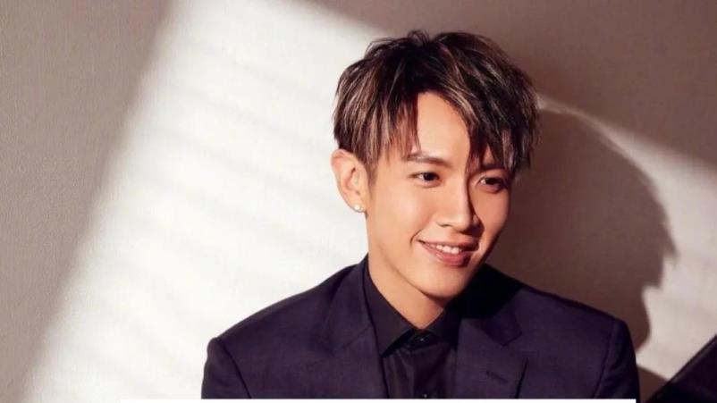 柯震东|被官媒炮轰为劣迹艺人，却还能复出拿影帝，柯震东没凉，谁之过？