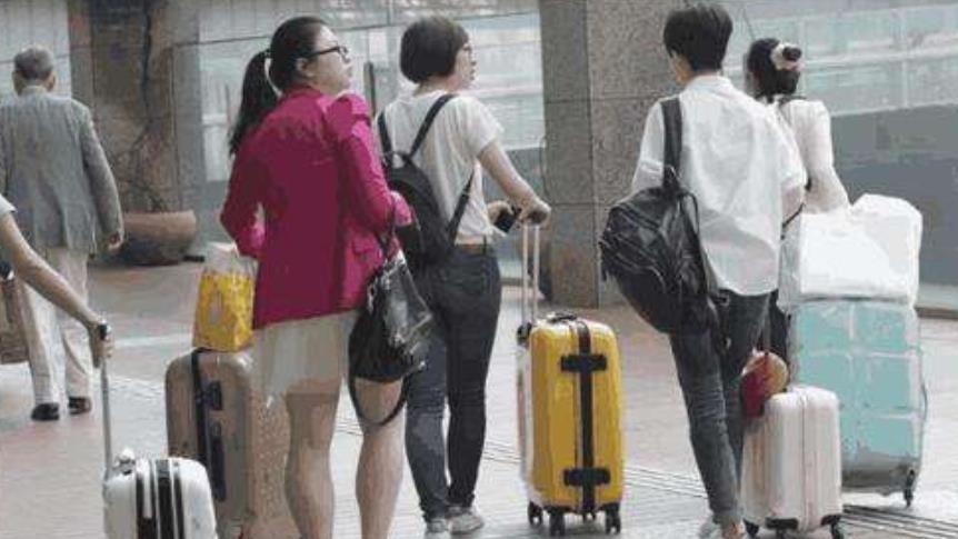 旅行|中国人旅行喜欢行李箱，欧美人喜欢背旅行包？主要是这三个原因