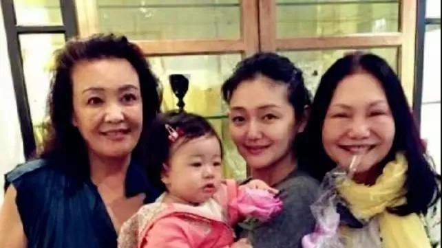 大S|曝大S由奢入俭难，没钱也不会降低生活水准，向小S借钱拒学张兰拼搏