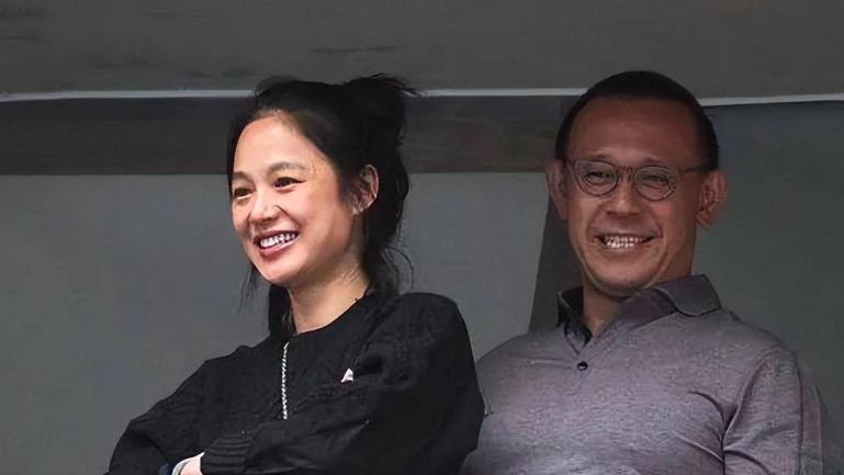 张艺谋|肥水不流外人田！不声不响的把女儿带进娱乐圈，又在《满江红》里捧了大儿子