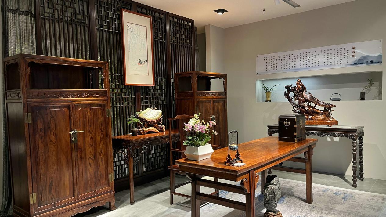 明式家具|黄花梨家具，你知道它们为什么如此经久不衰、价值不断攀高吗？