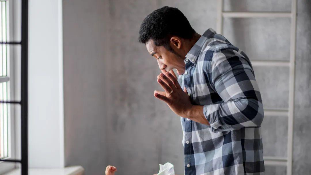 Selina产后带娃崩溃：“宝宝哭到停不下来，我该怎么办？”