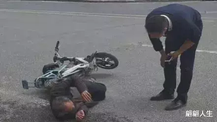 大爷摔倒无人扶最后死亡，家属却将路人告上法庭