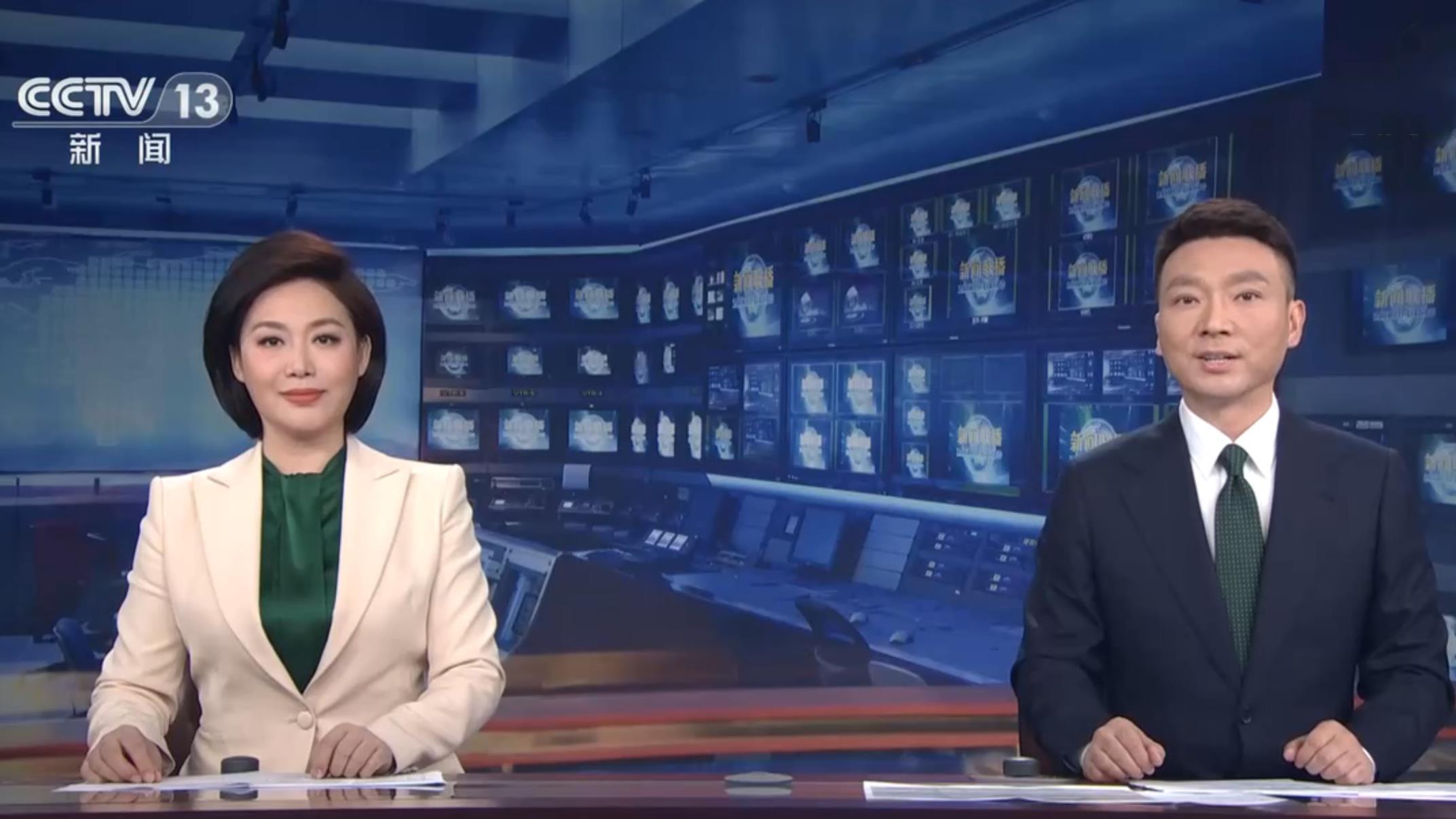 央视《新闻联播》主播完成调整，康辉担任门面，郭志坚确定转岗