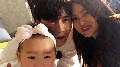 伊能静|伊能静婚变事件，再次掀起轩然大波，不可一世的秦昊被扒的连“底裤”不剩