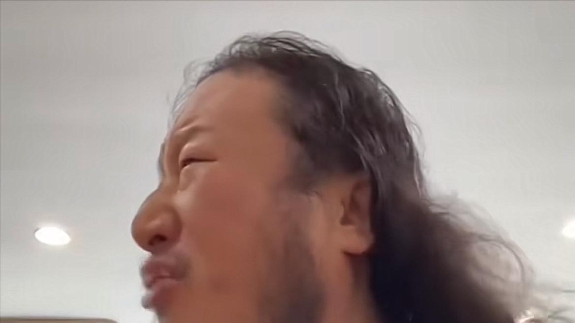 血糖|内蒙网红去北京吃炸酱面，只有面没有酱，怒斥老板：你完全可以抢