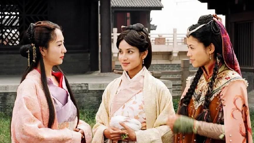 高学历，嫁豪门，80后女神甘愿终身不育，如今活成人生赢家