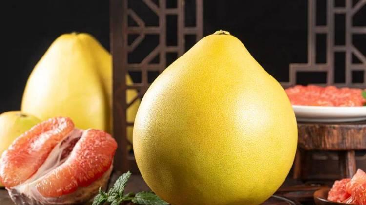 |买柚子，选尖头的还是圆头的？超市员工：差别很大，以后别瞎买了