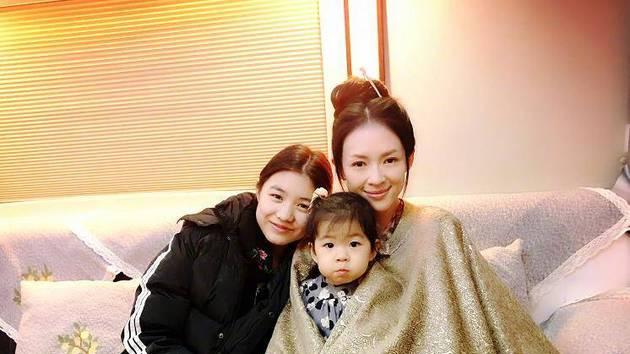 章子怡|葛荟婕直播发言：不会把女儿要回来，小苹果被章子怡养的很好