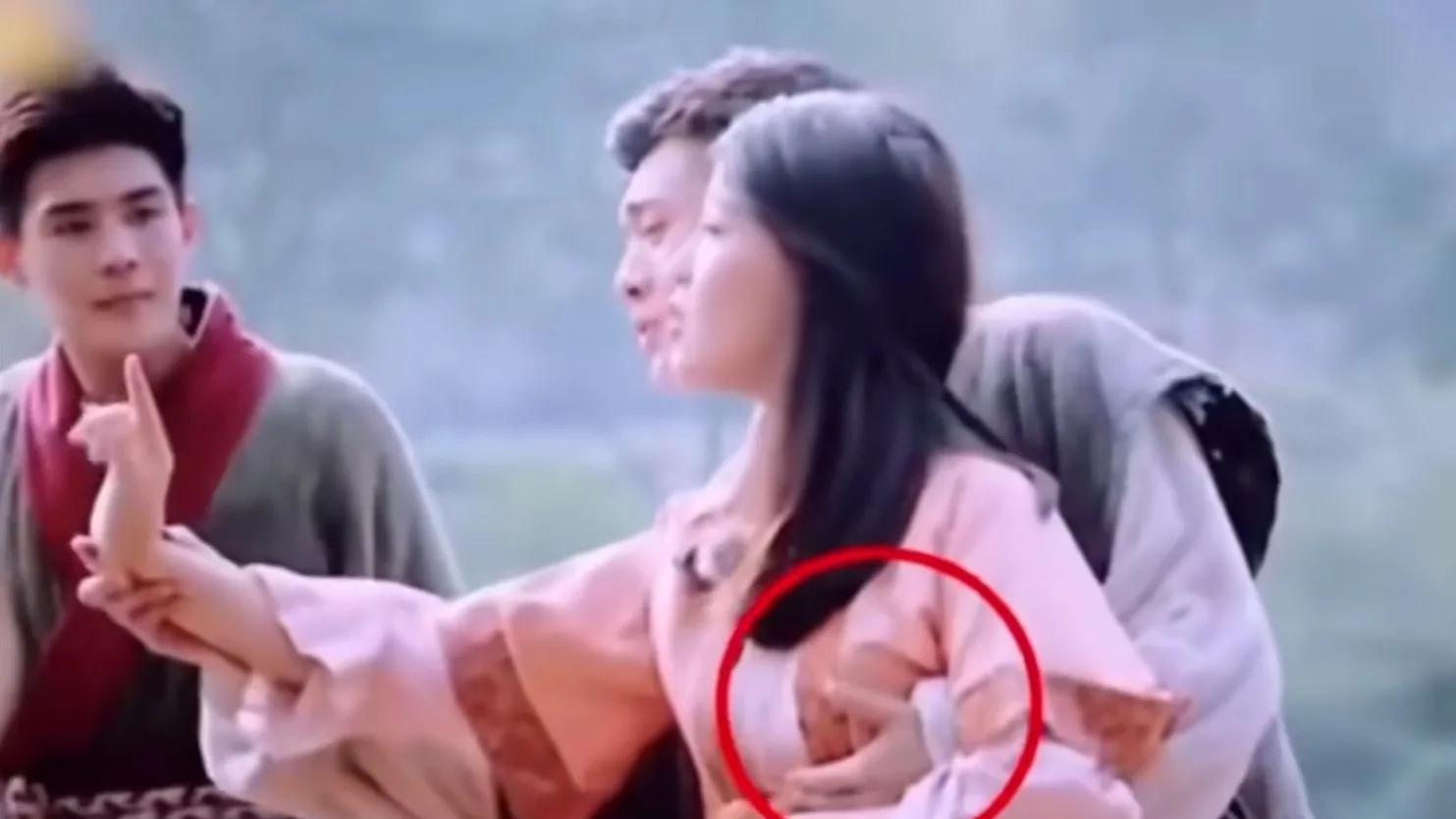 李沁|替李沁窒息，王大陆拔火罐式接吻成吻戏阴影，男星该有点分寸吧