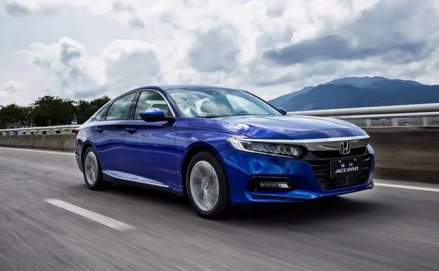 轿车|2月轿车销量榜：1-195名，朗逸第4，思域第14，Model 3第26