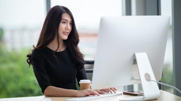 00后|成功面试技巧，让你一举成名：职场面试的应对策略