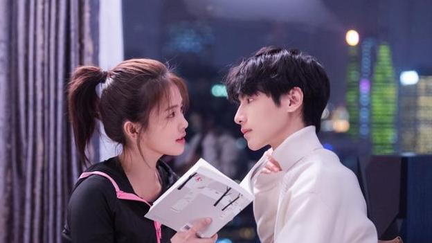 半是蜜糖半是伤|《半是蜜糖半是伤》剧情很甜，有甜蜜的爱情，有真实的生活