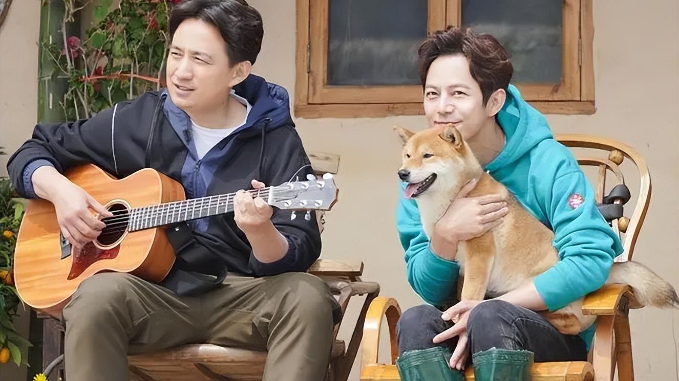 何炅|别卖情怀了！《向往7》首播差评一片