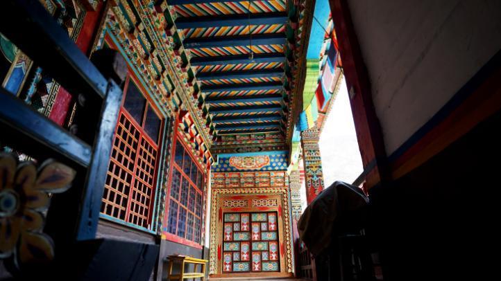 西藏|西藏左贡县东坝村，藏着一个一妻多夫制的绝谷秘境，宜农宜牧