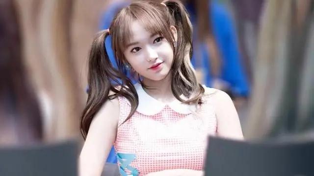 |又是毁三观的瓜，顶流女星主动给男星拍私密视频，和男爱豆成P友