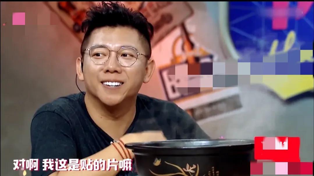 贾静雯|半个娱乐圈都做牙，假牙成了潮流，“丑”的千奇百怪一笑就露馅