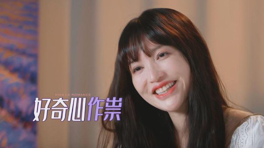 同样是40+女明星，把秦岚和金莎放一起，差别一下就出来了