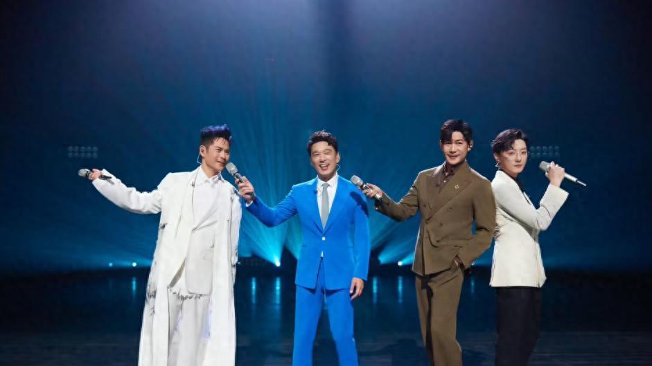 王耀庆|22次登春晚的前辈在《披荆斩棘》被嫌弃，王耀庆说话有点不尊重人