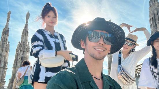 张伦硕回应离婚传言，晒全家福斥造谣者，钟丽缇发文显格局