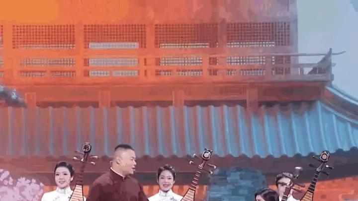 岳云鹏|岳云鹏：把口碑扳回来了，在元宵节晚会上唱小曲，短暂却十分出彩