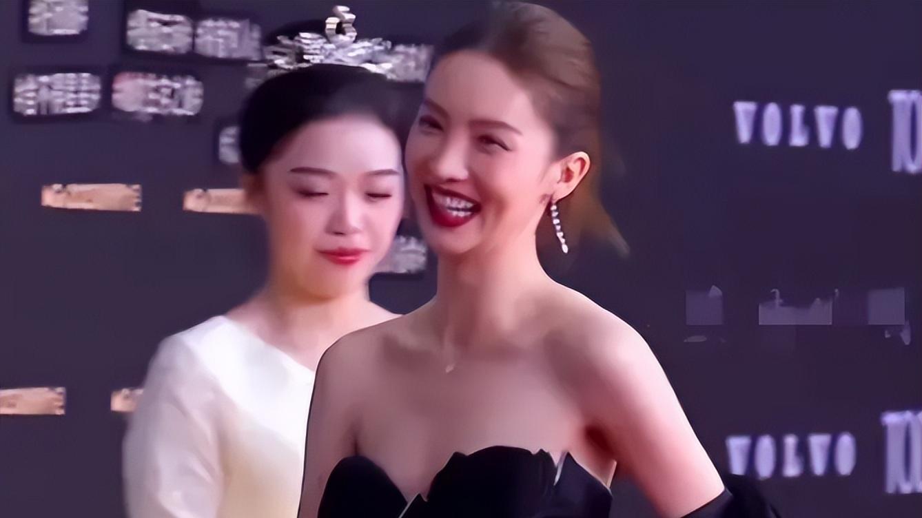 “装熟不成满屏的尴尬”，这一回，杨迪的小聪明，终究害了他