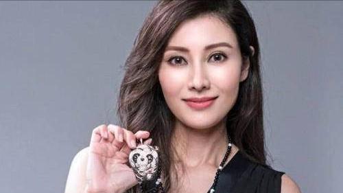 李嘉欣|33年了，李嘉欣终于遭“反噬”，庄月明、宝咏琴可以瞑目了