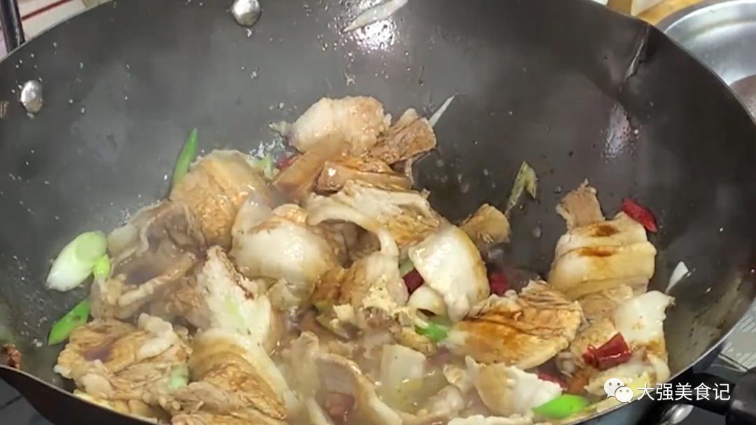 |10月遇到此菜别手软，买50斤晒干囤起来，比鲜的好吃，炖肉特别香