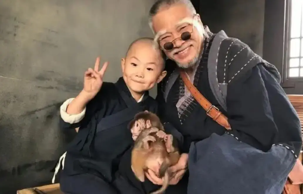 张峻豪|5岁登上央视春晚，7岁年入百万的童星张峻豪，如今过得怎样呢？