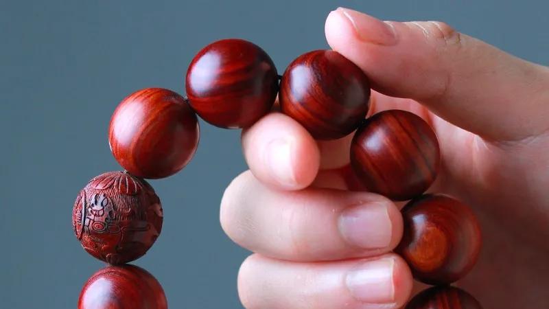 文玩|文玩圈里的赌料，真的能省钱吗？