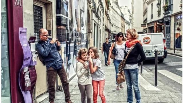 旅行者|巴黎旅游悲剧，美国旅行者手机被盗，行程完全被打乱。