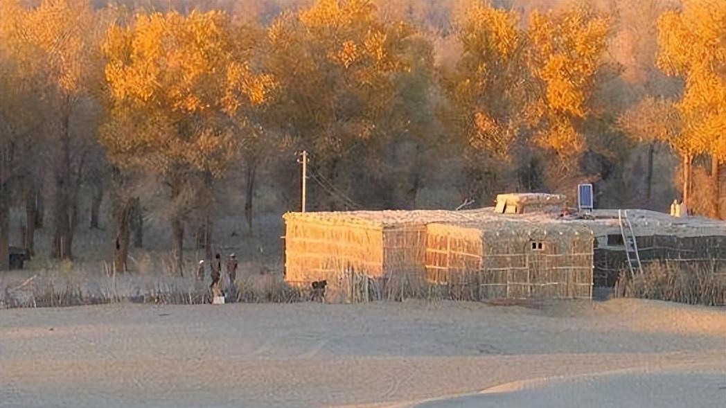 |中国沙漠第一村，因修公路而被发现，村民不知现在是何年何月
