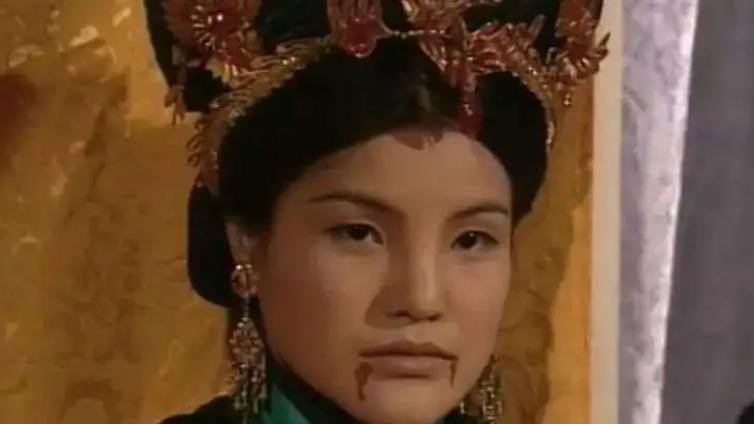 马蹄露|被曾志伟赏识马蹄露成为丑角专业户，一生致力于公益，未能过上奢侈生活