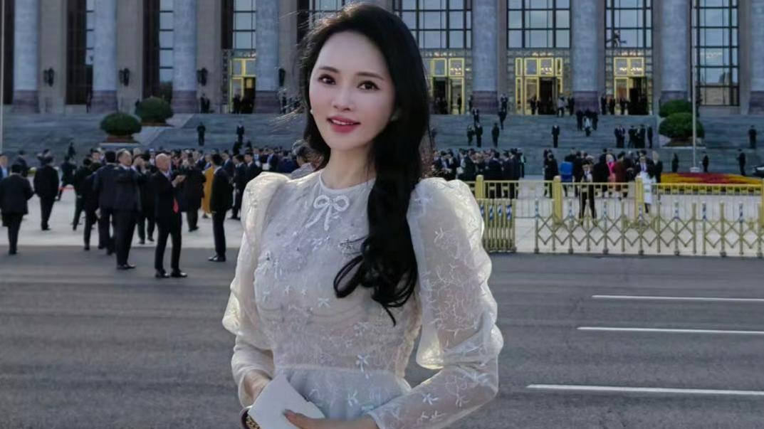 伊能静国庆节再发小作文，一字一句触人心弦，网友辣评：考公典范