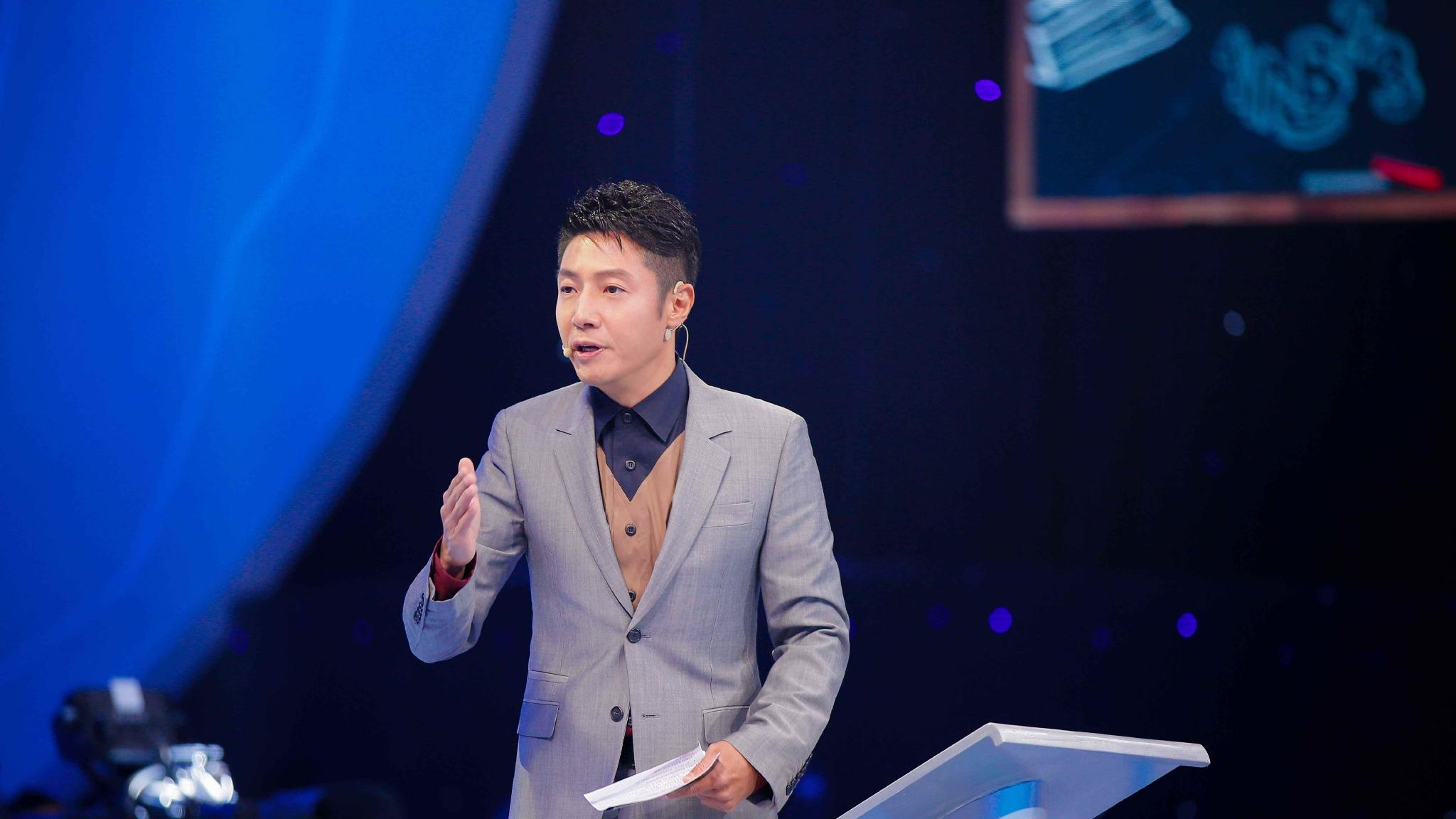 |5位春晚男主持都娶了谁？有人离婚，有人娶富二代，有人英年早逝