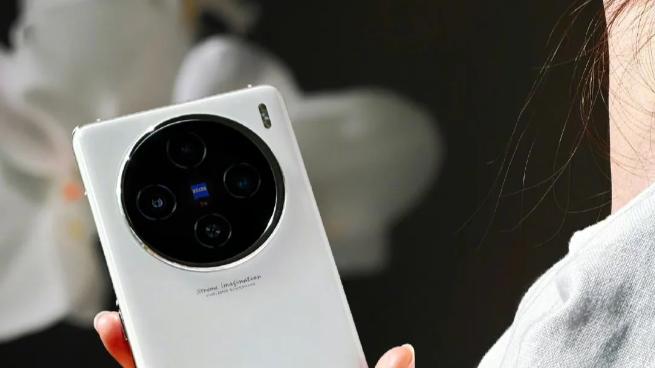 手机怎么选？vivo新机霸榜，四大金刚的续航、性能、拍照全解析！