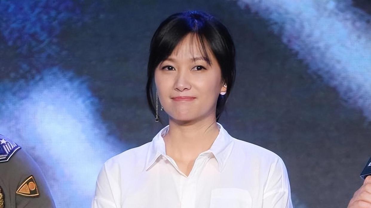 没结婚但有固定伴侣，3位中年女星很特别，生活潇洒又自在！