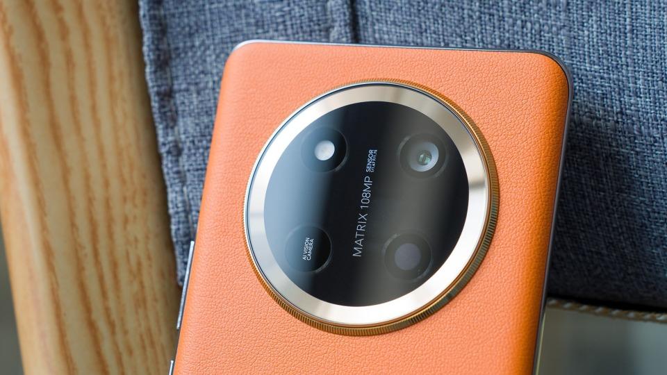 512GB+6600mAh，现已跌至2279元，卫星消息新机售价再创新低