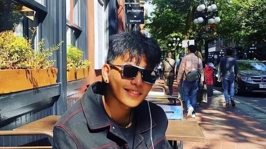 陈坤的儿子已经长大了，他的外表开始显示他母亲的基因。谁能认出他？