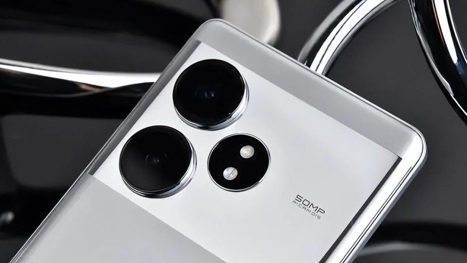 12GB+256GB+120W闪充，现已跌至1609元，充一次电续航两天