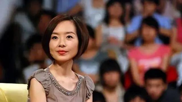 “央视一姐”到“查无此人”，54岁的鲁豫，终将还是走到今天这步