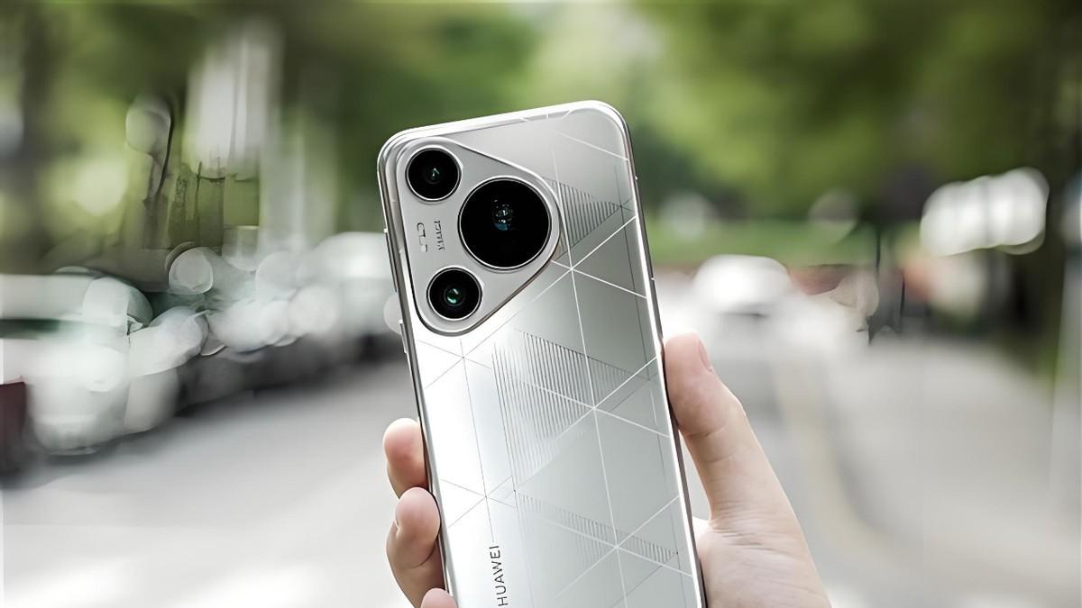 华为果断“发飙”，突降2051元，麒麟9010+首批纯血鸿蒙