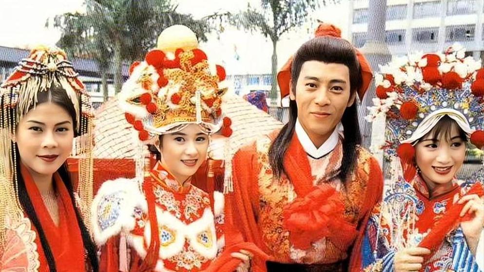 重温《笑傲江湖》，发现最漂亮的女配是《东北一家人》里的朱婷婷