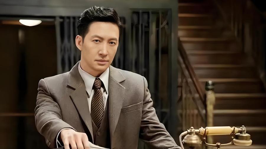 越老越帅的男星只服这4位，叔圈天菜！干净清爽，不油腻，连褶子都魅力十足