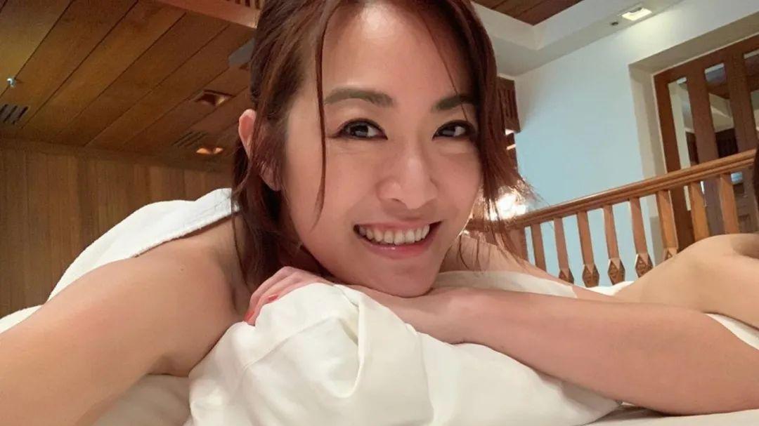 42岁前TVB女星近况曝光，曾因山头靠不住被雪藏兼生意失败