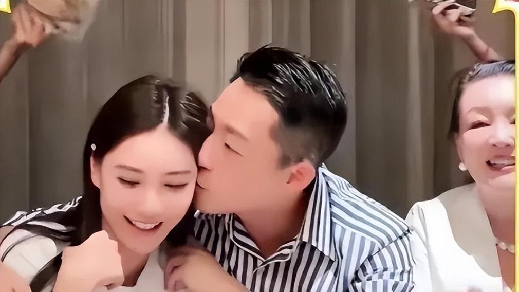 汪小菲悄悄去掉了“小玥儿她爸”标签！要和大S彻底划清界限？