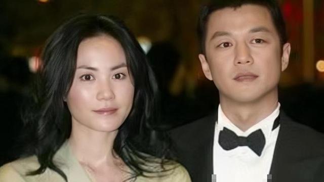 王菲十一年前的离去乃明智之举！再婚两载，李亚鹏再度陷入了怪圈